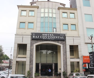 Hotel Raj Continental